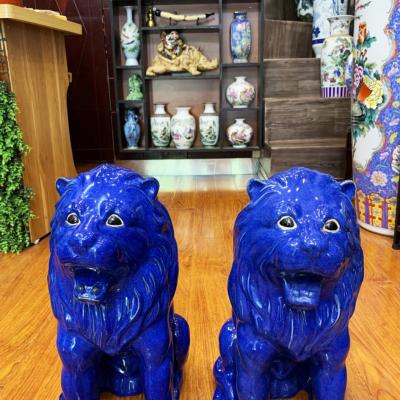 Cặp Tượng Sư Tử Bằng Sứ